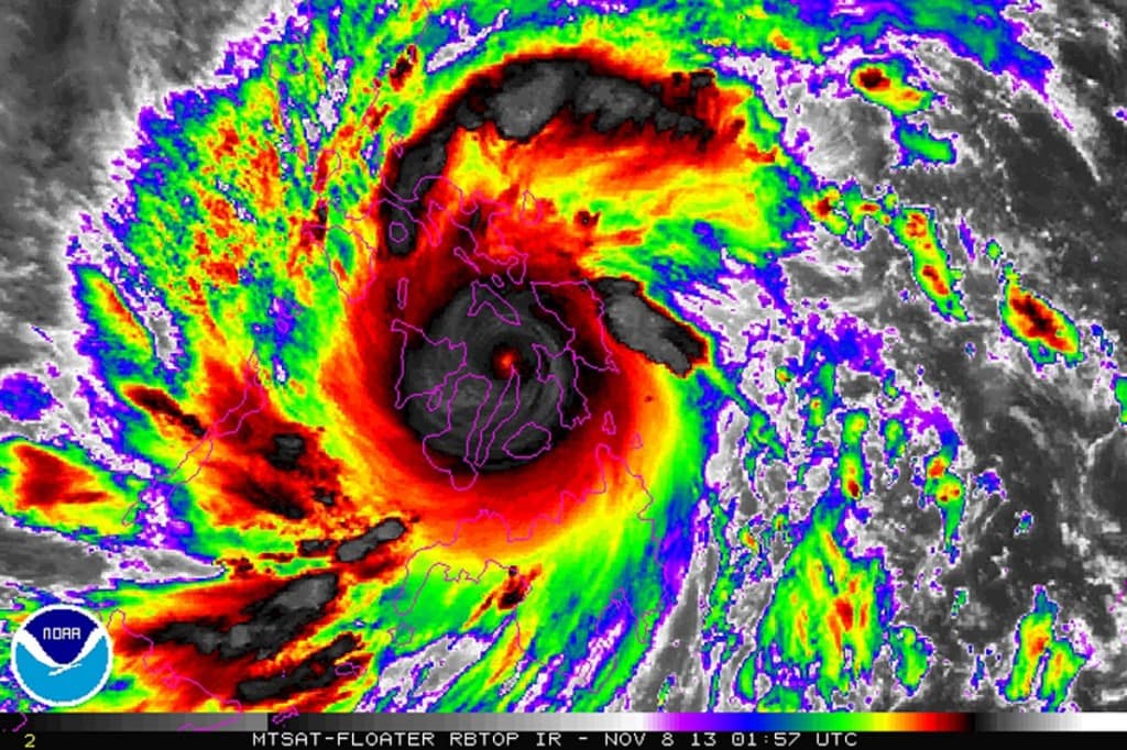 Haiyan in infrarood. Bron: COMS-1