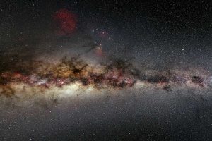 Voor zover we weten cirkelen er rondom de Melkweg ongeveer 50 andere sterrenstelsel. Foto: ESA