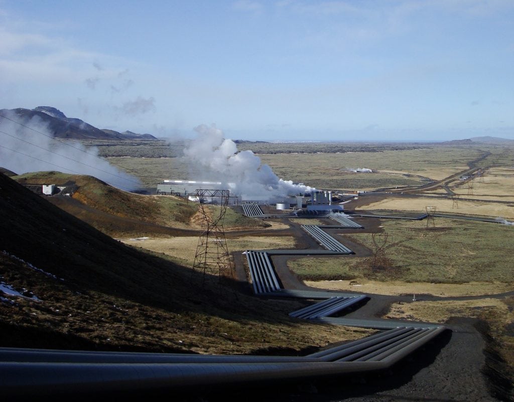 De basaltgrond onder Hellisheiði blijkt flinke hoeveelheden CO2 te kunnen bergen 