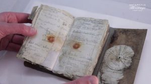 Het logboek van George Murray Levick. Bron: Antarctic Heritage Trust New Zealand