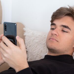 ‘Een sociale-media-verbod voor tieners is geen goed idee’